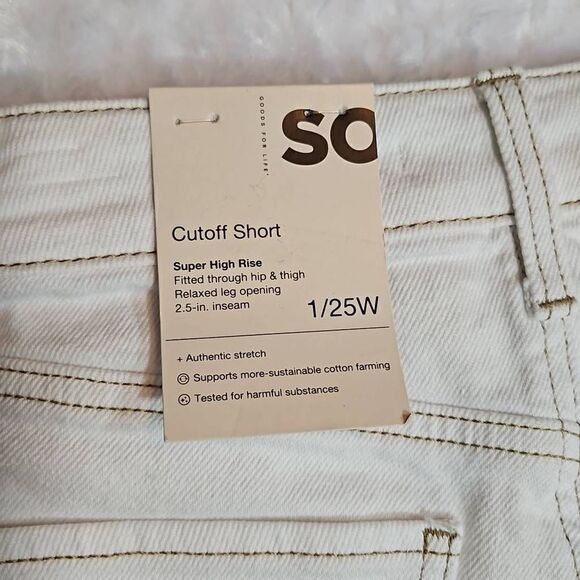 Super High Rise Cutoff Short With Rainbow Pocket - Picture 4 of 7